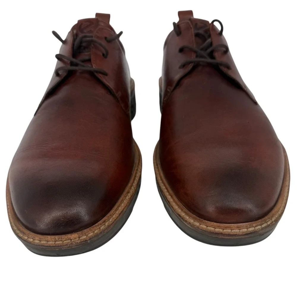 Ecco mens st